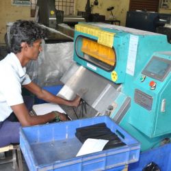 SLUG CUTTING MACHINE